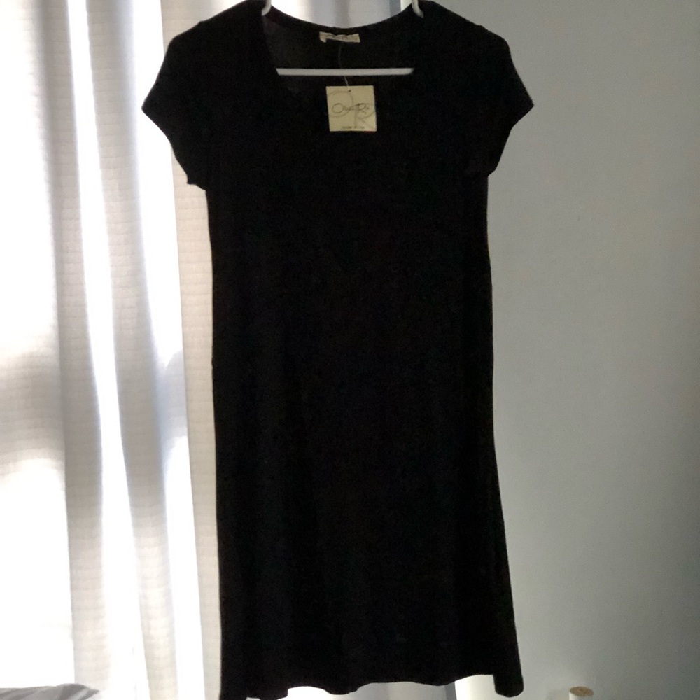 This is a soft,basic and comfortable dress!